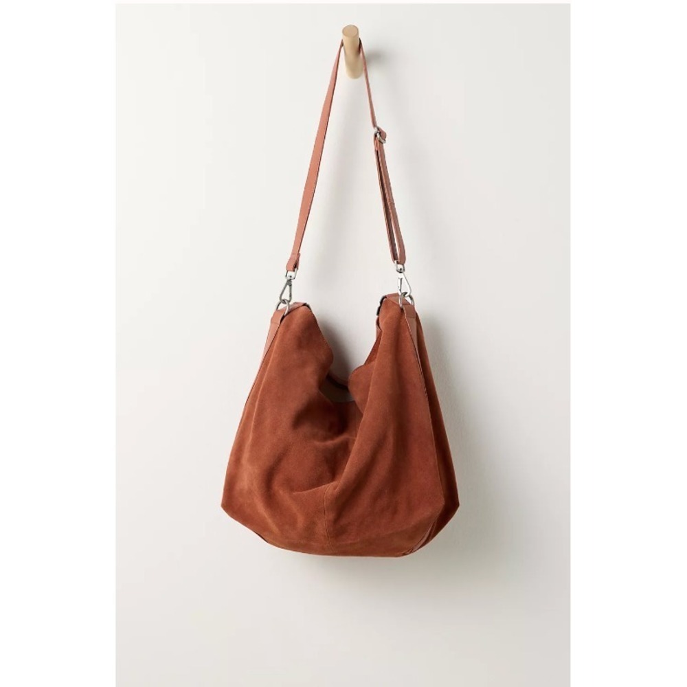 Free People Suzie Suede Slouchy Tote Bag Between Brown Rust Leather NWT - Picture 2 of 9